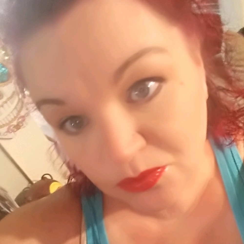 Meet your Posher, Sylvia